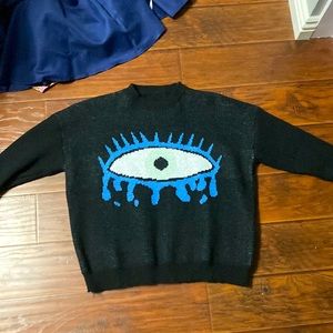 I am selling this sweater from Shein, size XL.